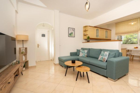 Cozy Artistic Nest 1BR Apt near Metro & Acropolis